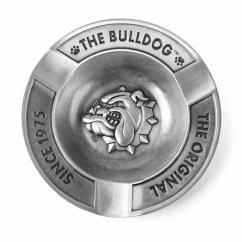 Το Bulldog ανάγλυφο σταχτοδοχείο